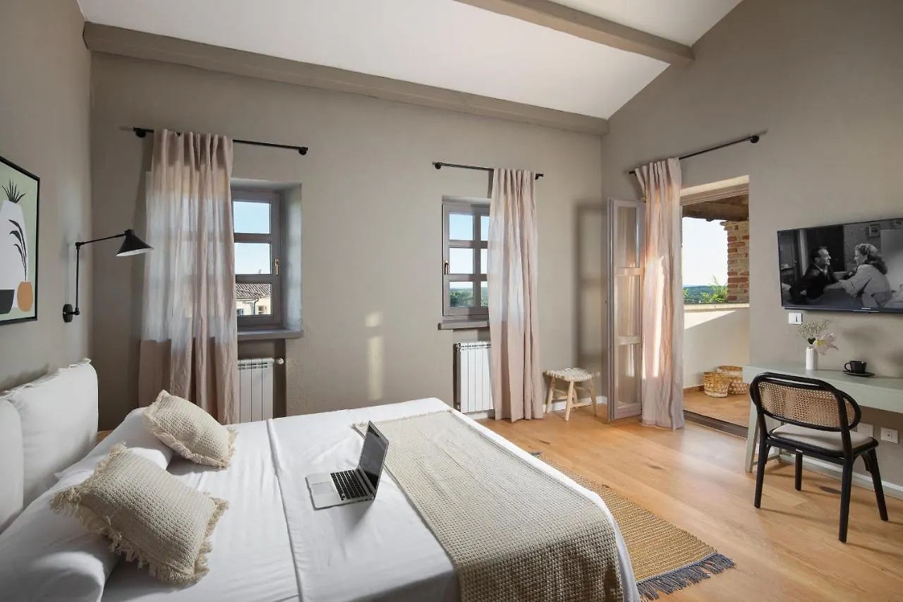 Villas Sv. Lovrec By Istarski Dvori Sveti Lovreč Pazenatički